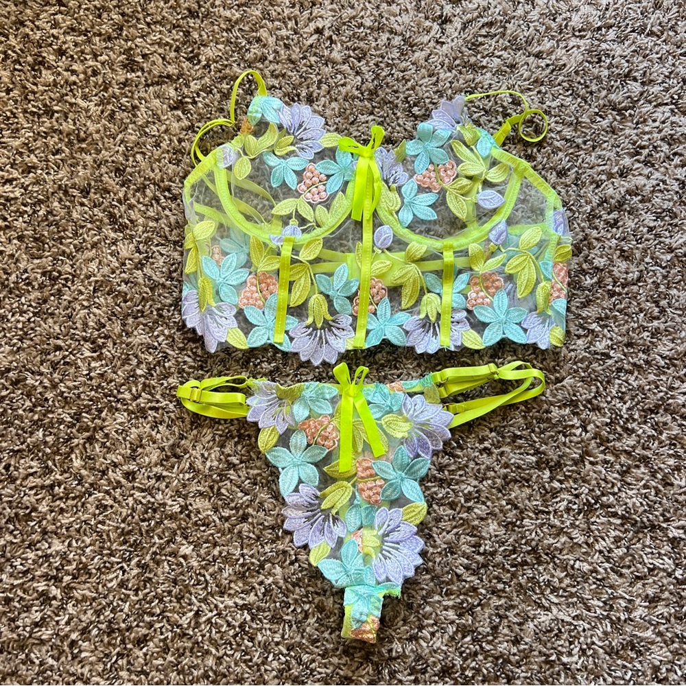 Floral lingerie